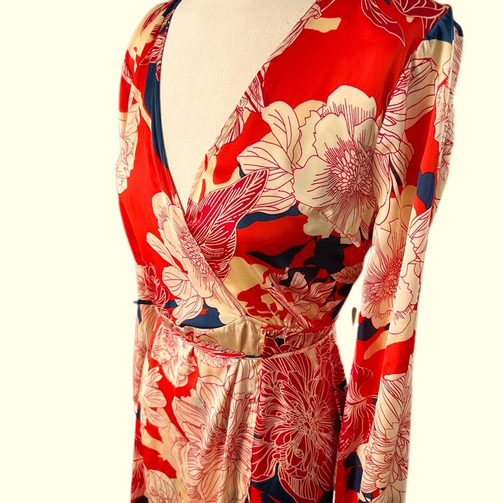 Lulus gorgeous dress